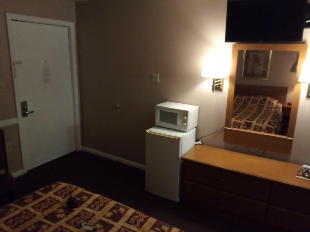 Regal Inn Hebron 外观 照片