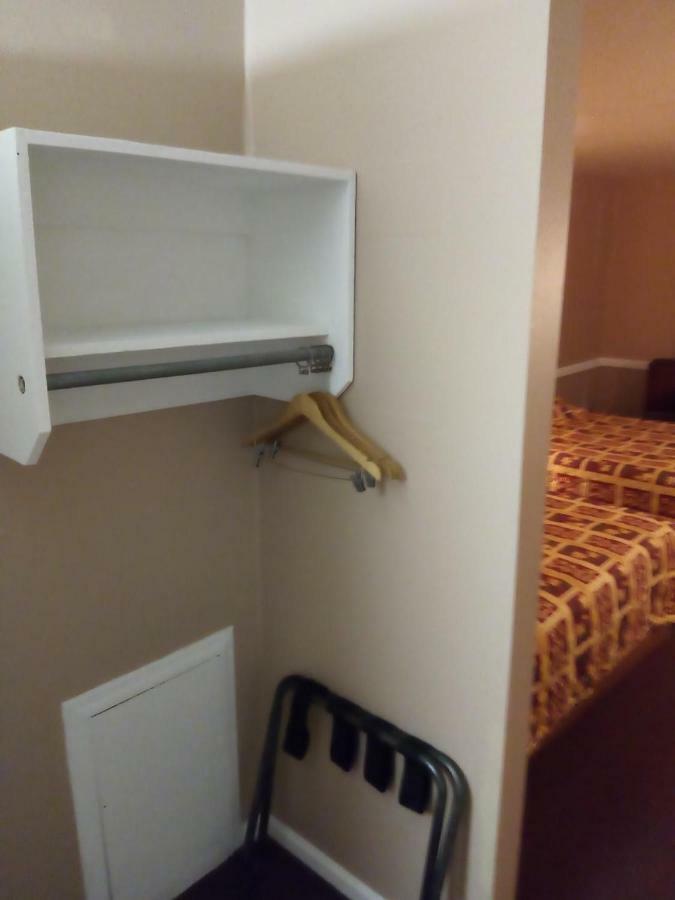Regal Inn Hebron 外观 照片